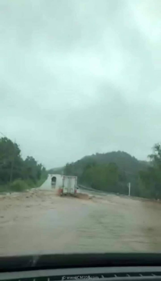 น้ำป่าซัดถนนเชียงราย-เชียงใหม่ ขาด