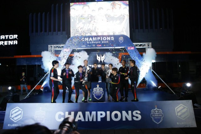 ปราสาทสายฟ้าฟอร์มดุ ฉลองแชมป์ Toyota E-League 2 ปีซ้อน