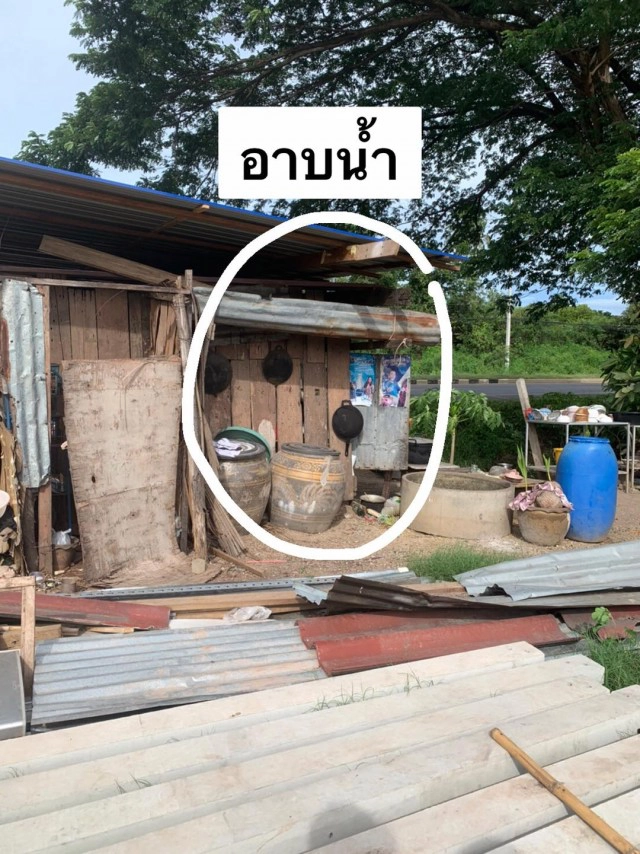 ยายเล็กอาหารตามสั่ง 9 บาท  เจ้าของให้ย้ายออกวอนช่วยด้วย