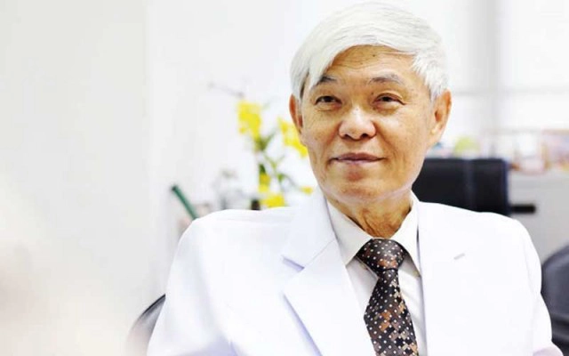 รู้หรือยัง "นพ.ยง" มือปราบโควิด-19 มีฝาแฝด "รศ.ยืน " เป็นปรมาจารย์ด้านคอมพิวเตอร์