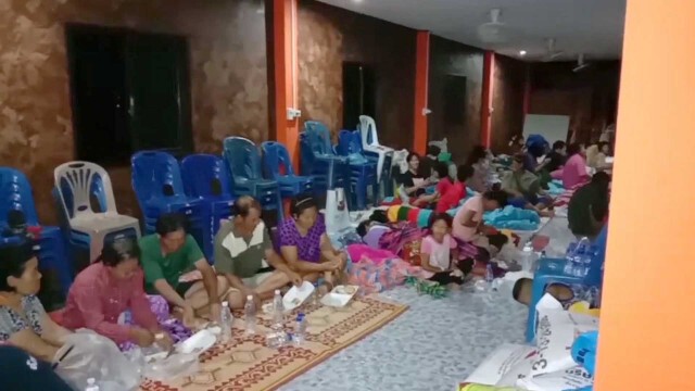 เร่งอพยพชาวบ้านอาศัยวัด-พบอ่างเก็บน้ำมีรอยร้าว