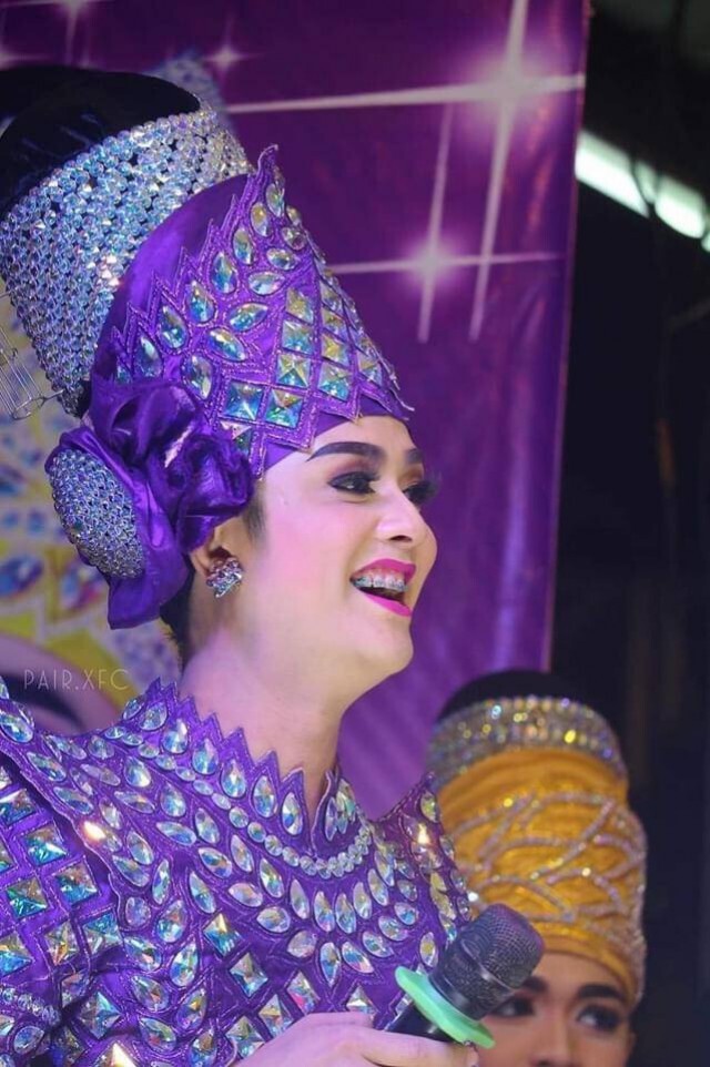 เศร้า! พ่อลิเกดาวร้าย รับศพลูกชาย