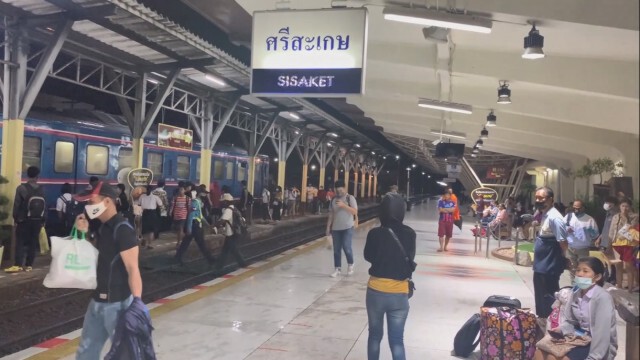 แห่ชื่นชม รปภ. เสี่ยงชีวิตช่วยคนสติไม่ดี ก่อนถูกรถไฟทับ