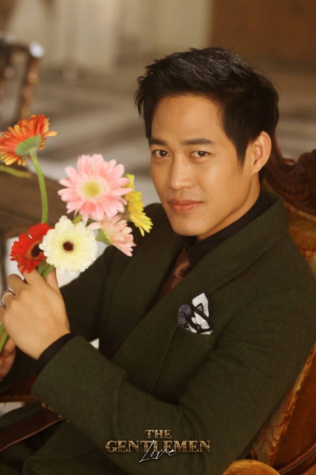 ครั้งแรกและครั้งเดียวของการรวมสุภาพบุรุษศิลปิน ที่ดีที่สุดในยุคนี้