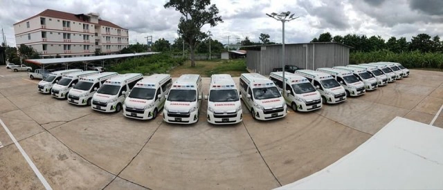 บิณฑ์ มอบรถพยาบาล อุปกรณ์ทางการแพทย์ ที่อุบลฯ