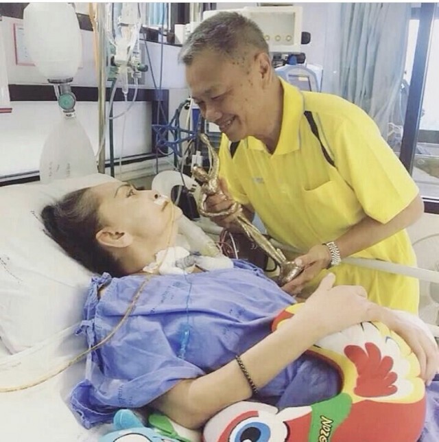 โซเชียลตกใจ ลูกโพสต์ถึง "แม่ทุม" หน้าห้องผ่าตัด!