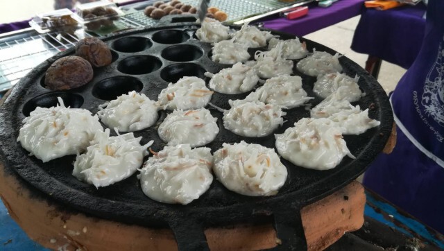 "ขนมบ้าบิ่นมะพร้าวอ่อน"-อาชีพทำเงิน