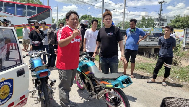 วัยรุ่นกลุ่มเลดี้สองล้อสายบุญชนสลิงรถลากดับ3