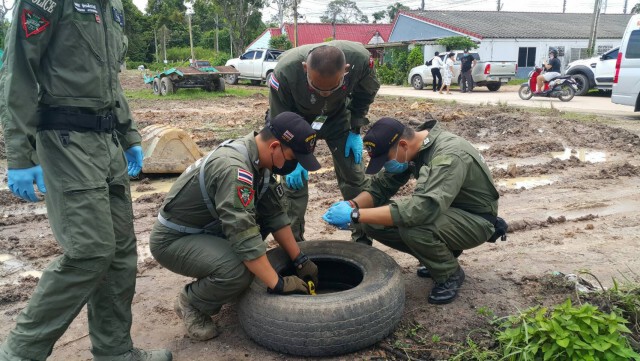ชาวบ้านแตกตื่น พบระเบิด ค.60 กลางเมืองระยอง