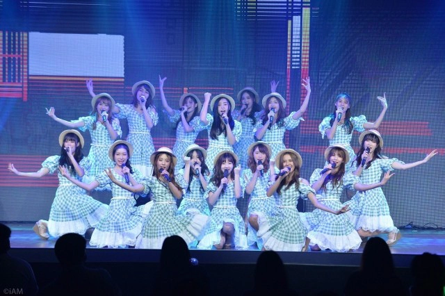 BNK48 จัดเต็ม แสดงเธียเตอร์สเตจใหม่ ทีมB III - NV