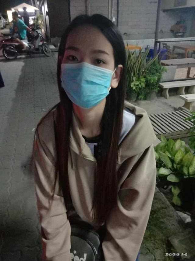 สาวตัดพ้อ ลาแล้วบ่อวิน อยู่มาสี่ปีสุดท้ายรถยนต์เป็นของคนอื่น จำใจ มา 2 แต่กลับ 1