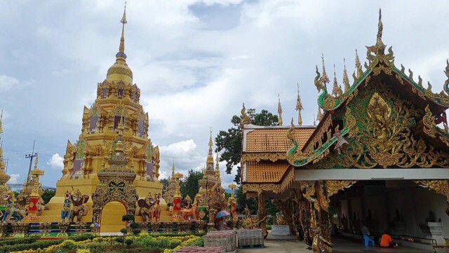 ชมความงาม-ขอพรพระเจ้านั่งดิน