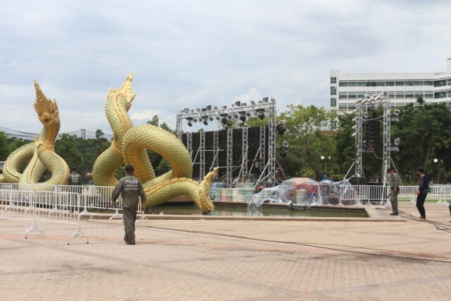 อีโอดีติดตั้งเครื่องสแกนวัตถุระเบิด เดินตรวจรอบพื้นที่ชุมนุม