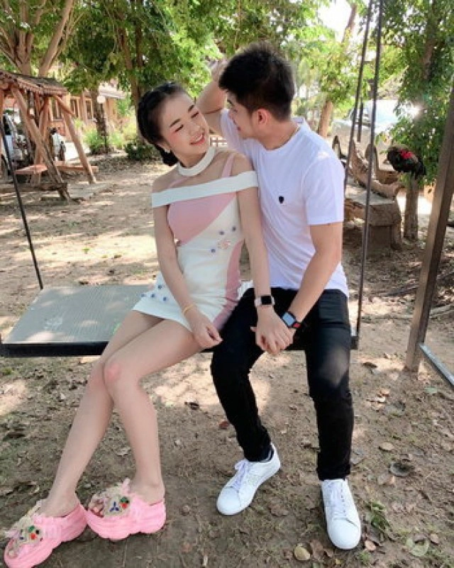 'เนเงิน' แฟน 'เจนนี่' ตอบชาวเน็ตขี้สงสัย ถามทำงานอะไร พร้อมตบท้าย 'มตส.'