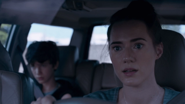 รีวิวหนังใหม่ Unhinged เพียงบีบแตรรถ ก็โดนไล่ฆ่า!!