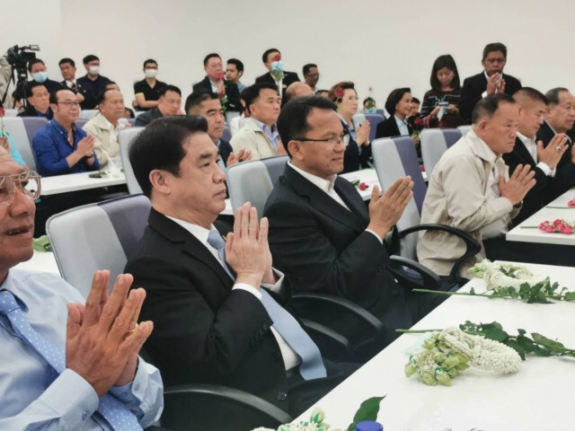 จัดวันเกิด"บิ๊กป้อม"ตะโกนลั่น"พลังประชารัฐจงเจริญ"