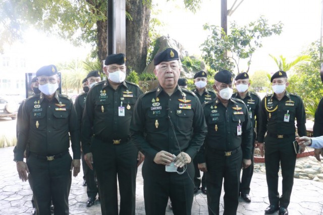 มทภ.3เตือนสติ "ไม่ก้าวล่วงสถาบัน"