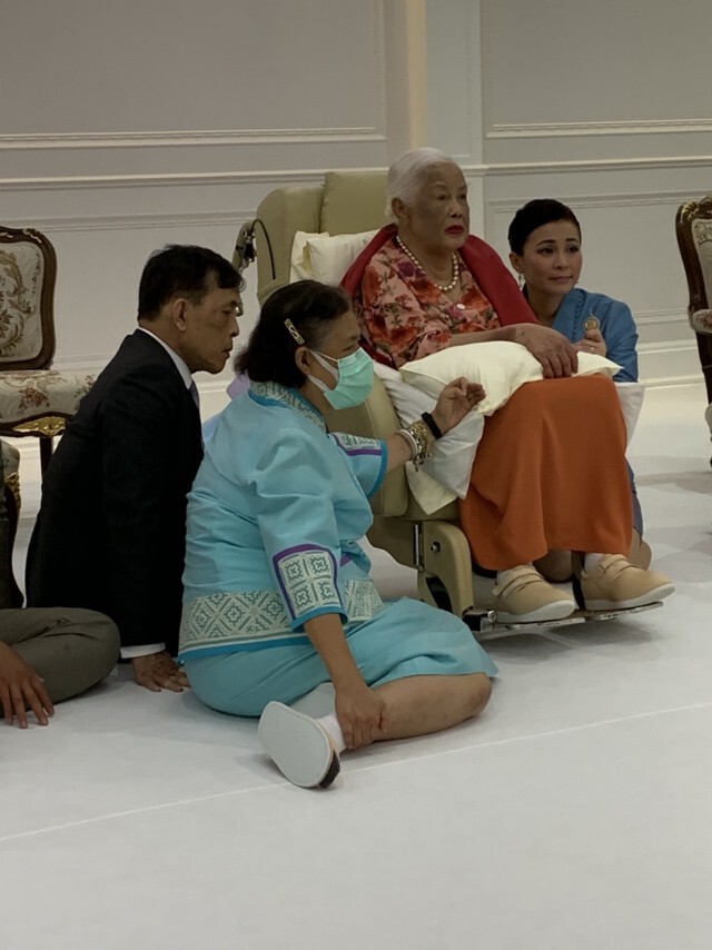 ปีติ "สมเด็จพระพันปีหลวง" เสด็จฯทรงบำเพ็ญพระราชกุศล