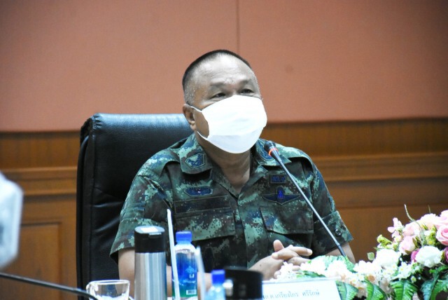 ส่งมอบรถตกค้างในมาเลย์ 15 คัน