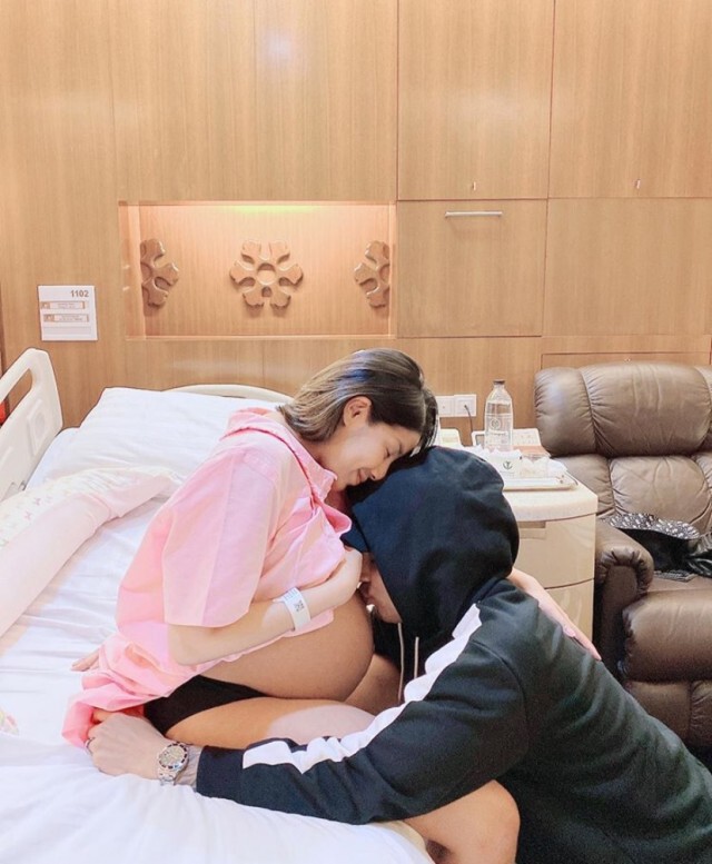 ใบเตย-ดีเจแมน สุดแฮปปี้ลูกสาว "น้องเวทมนต์" คลอดแล้ว