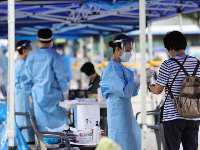 เกาหลีใต้ผวาโควิด-19 แพร่เงียบ ติดเชื้อพุ่งสูงสุดใน 4 เดือน