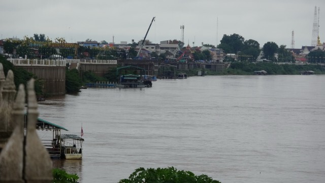 ชาวบ้านริมโขงติดตามสถานการณ์น้ำใกล้ชิดหลังน้ำโขงขึ้นฉับพลัน