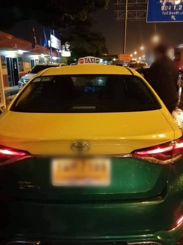 ไม่รอด เจอตัวแล้วแท็กซี่รับผดส. จากดอนเมือง ขับวน พาอ้อม ไล่ลงรถซ้ำเชิดทรัพย์สิน