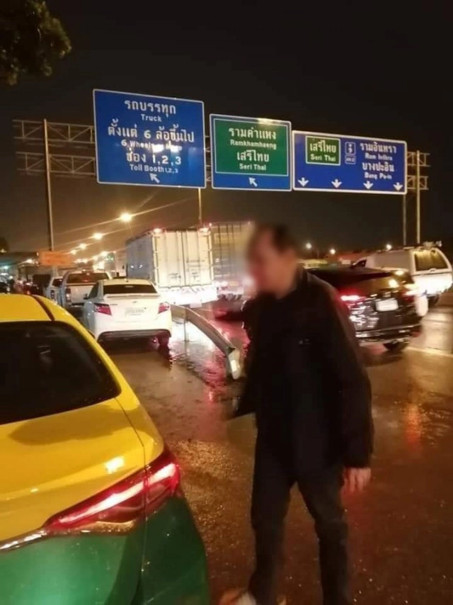 ไม่รอด เจอตัวแล้วแท็กซี่รับผดส. จากดอนเมือง ขับวน พาอ้อม ไล่ลงรถซ้ำเชิดทรัพย์สิน