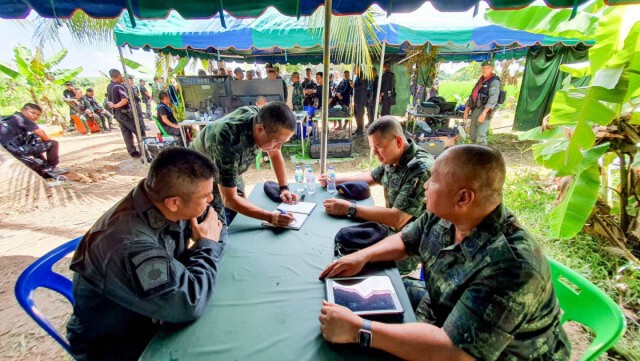 ปรับแผนดักทางคนร้ายตีฝ่าวงล้อมปฎิเสธมอบตัว