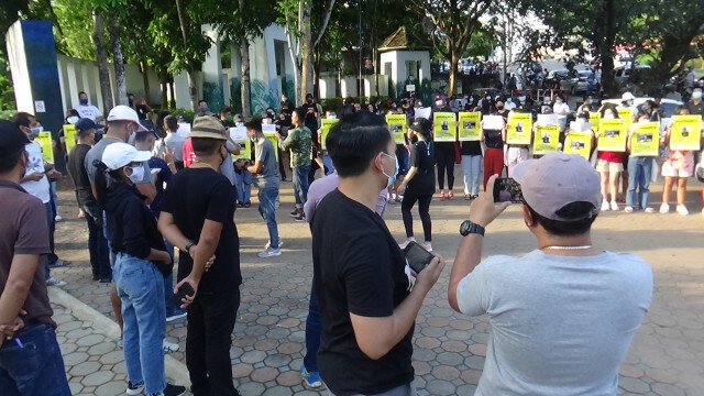 นร.-นศ. เรียกร้องประชาธิปไตย