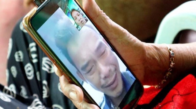 น้ำตาทะลัก! หนุ่มวีดีโอคอลคุยแม่พลัดพราก 25 ปี