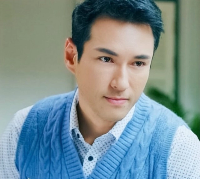 "เจสัน ยัง"  หัวใจสีชมพูเปิดตัวแฟนสาวโชว์หวานเที่ยวทะเล