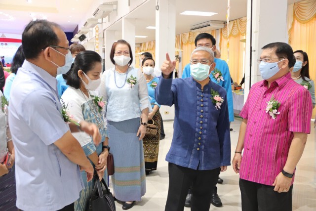 จัดงาน "คลายทุกข์ยุคโควิด ฟื้นฟูเศรษฐกิจเมืองพะเยา"