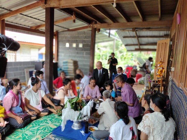พ่อแม่ทำบุญ 100 วันน้องชมพู่