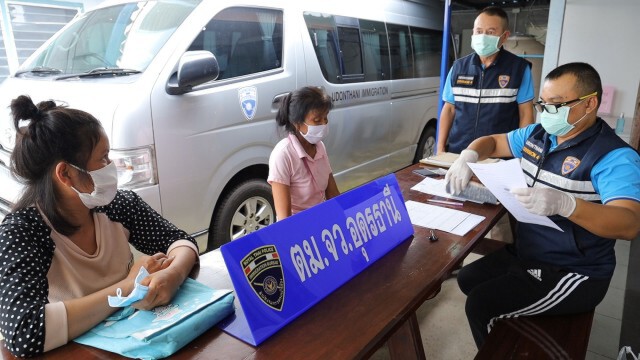ตม.อุดรผลักดันเมีย-ลูกของลุงชาวลาวเสียชีวิตกลับประเทศ