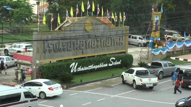 เห็นต่างไร้การชู 3 นิ้ว แสดงออกได้ต้องไม่ละเมิดสิทธิผู้อื่น