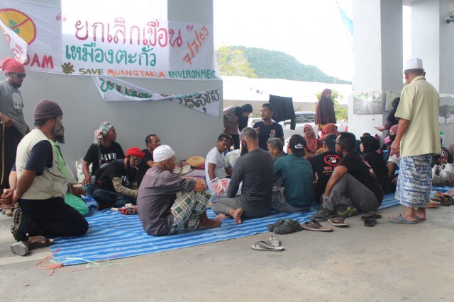 หนุนสร้างเขื่อนเหมืองตะกั่วรวมตัวยื่นหนังสือให้เร่งสร้าง
