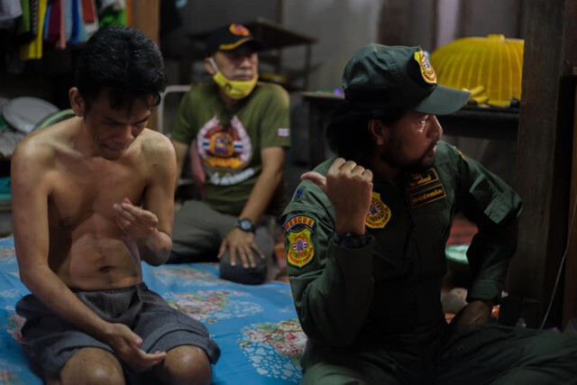 ชีวิตที่ต้องดิ้นรนของหญิงชราวัย 80 ป่วยติดเตียง ลูกชายตาบอด ซ้ำลูกสาวประสาทตาฝ่อ