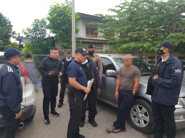 ปคม.บุกรวบ 'นักการเมือง ขรก.' ลูกค้าประเวณีออนไลน์