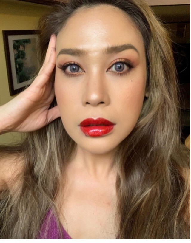 "ทราย เจริญปุระ" โดนข่าวปลอม แจง ไม่ได้โพสต์ให้ทุนเด็กตบหน้า ส.ส.ชื่อดัง