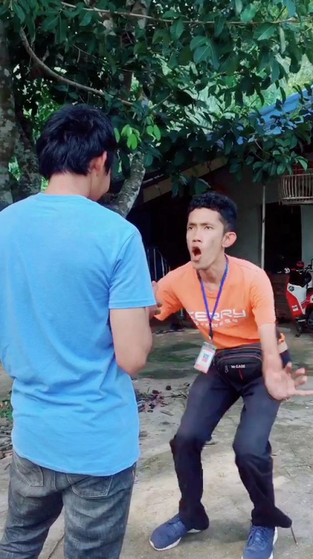 พนักงานส่งของ ลีลาขั้นเทพมอบตำแหน่งแดนซ์เลิศสุดในสามโลก