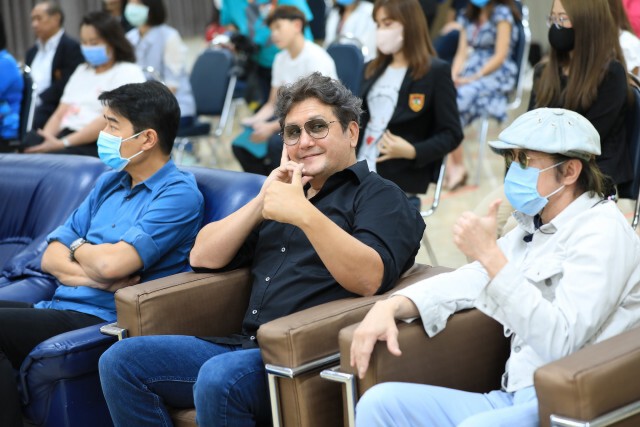 โจ-ก้อง- จอห์น นูโวชวนดูคอนเสิร์ตการกุศล "60 ปี (สจล.)
