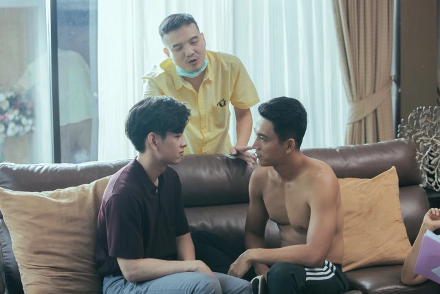 "กอล์ฟ" สายรุกชิงจูบ "เอี๊ยง" จริงไม่อิงมุมกล้อง