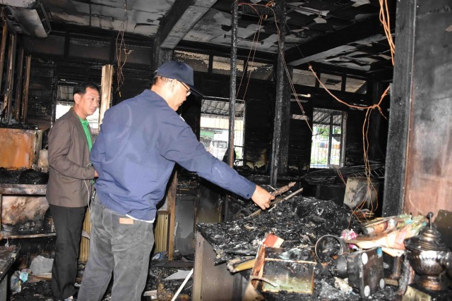 ไฟไหม้อาคารเรียนอายุกว่า 100 ปี รร.อนุบาลอุตรดิตถ์