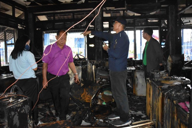 ไฟไหม้อาคารเรียนอายุกว่า 100 ปี รร.อนุบาลอุตรดิตถ์