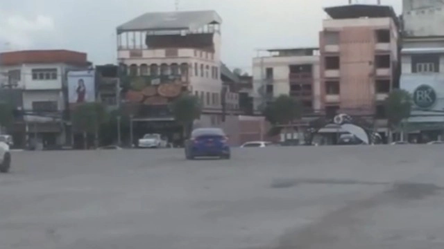 นร.มัธยมเมืองอุดรดริฟต์เก๋งป้ายแดงสนั่นทุ่งศรีเมือง