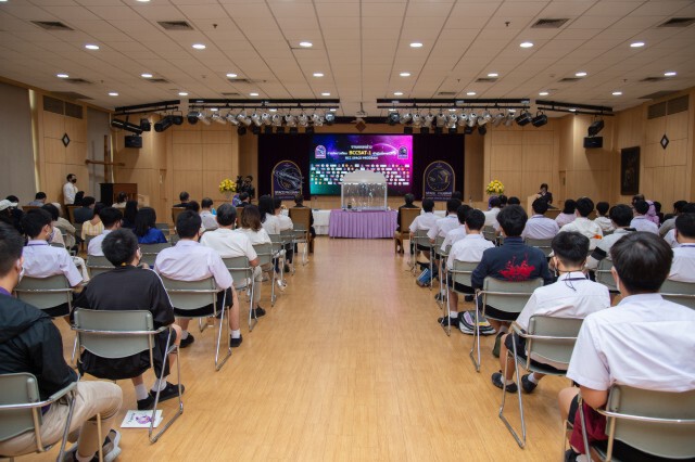 กรุงเทพคริสเตียนประกาศความสำเร็จสร้างดาวเทียม  BCC SAT -1
