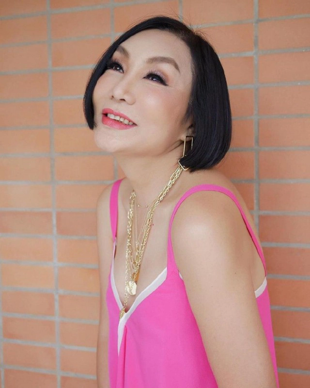 "ม้า อรนภา" ยุติบทบาทพิธีกรรายการ "ข่าวใส่ไข่" หลังชาวเน็ตกดดันหนัก