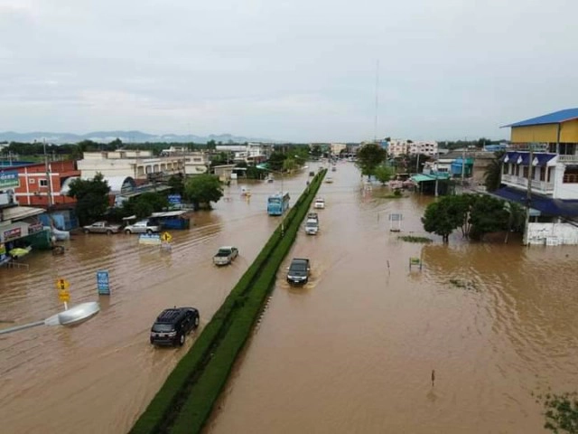 น้ำท่วม"สุโขทัย"อ่วมหนัก-ขยายวงกว้าง 3 อำเภอ