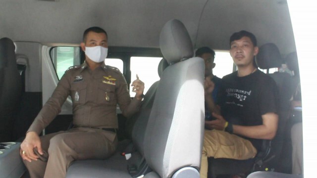 คุมทนายอานนท์-ไมค์ ส่งศาลลุ้นประกัน